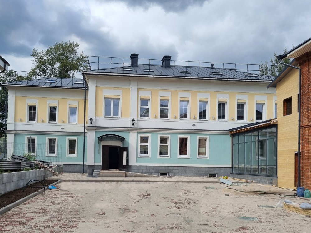Здание гостиницы по Советскому проспекту №5 в г.Череповце